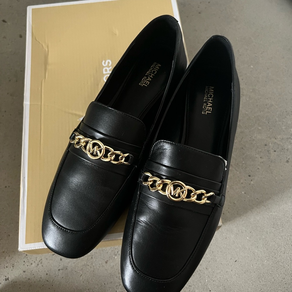 NEW Michael Kors Black Leather Loafers with Gold Chain
